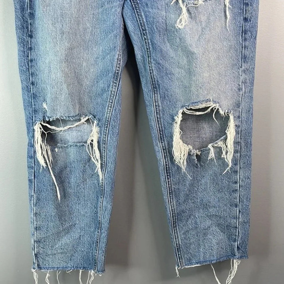 GARAGE Boyfriend Jeans Distressed Blue Light Wash Fray Hem Baggy Mid Rise Size 5 - Picture 4 of 11